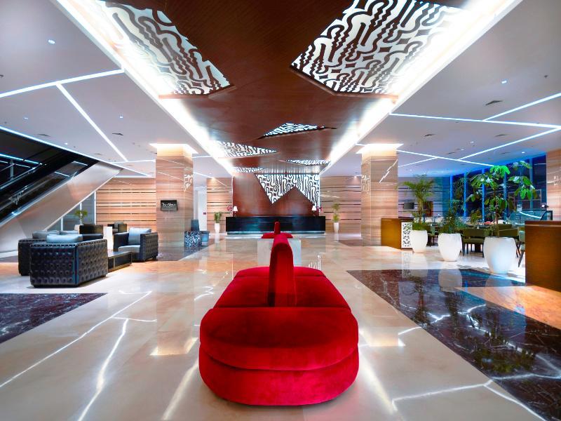 The Alana Hotel & Convention Center Solo By Aston Buitenkant foto